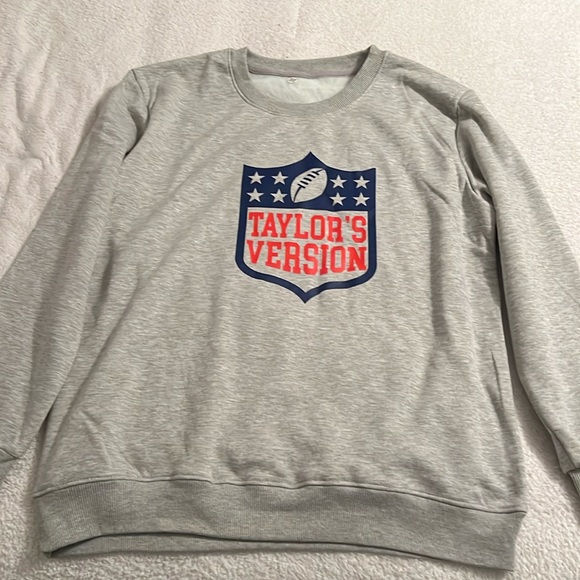 Taylor Swift Tops - *New* Taylor Swift Inspired Taylor’s Version NFL logo Sweatshirt
